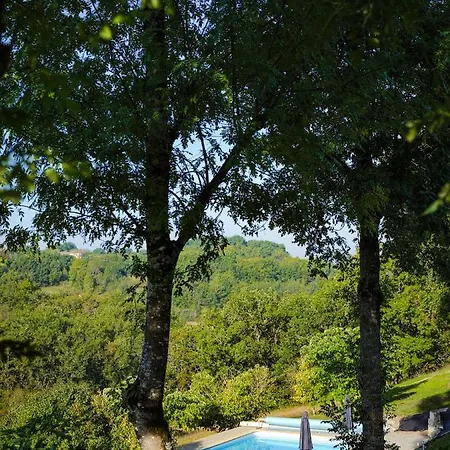 L'antre Des Bastides 住宿加早餐酒店 Saint-Martin-de-Villereal