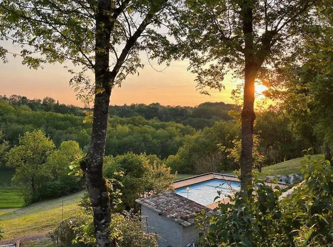 فندق مبيت وإفطار L'antre Des Bastides 4*